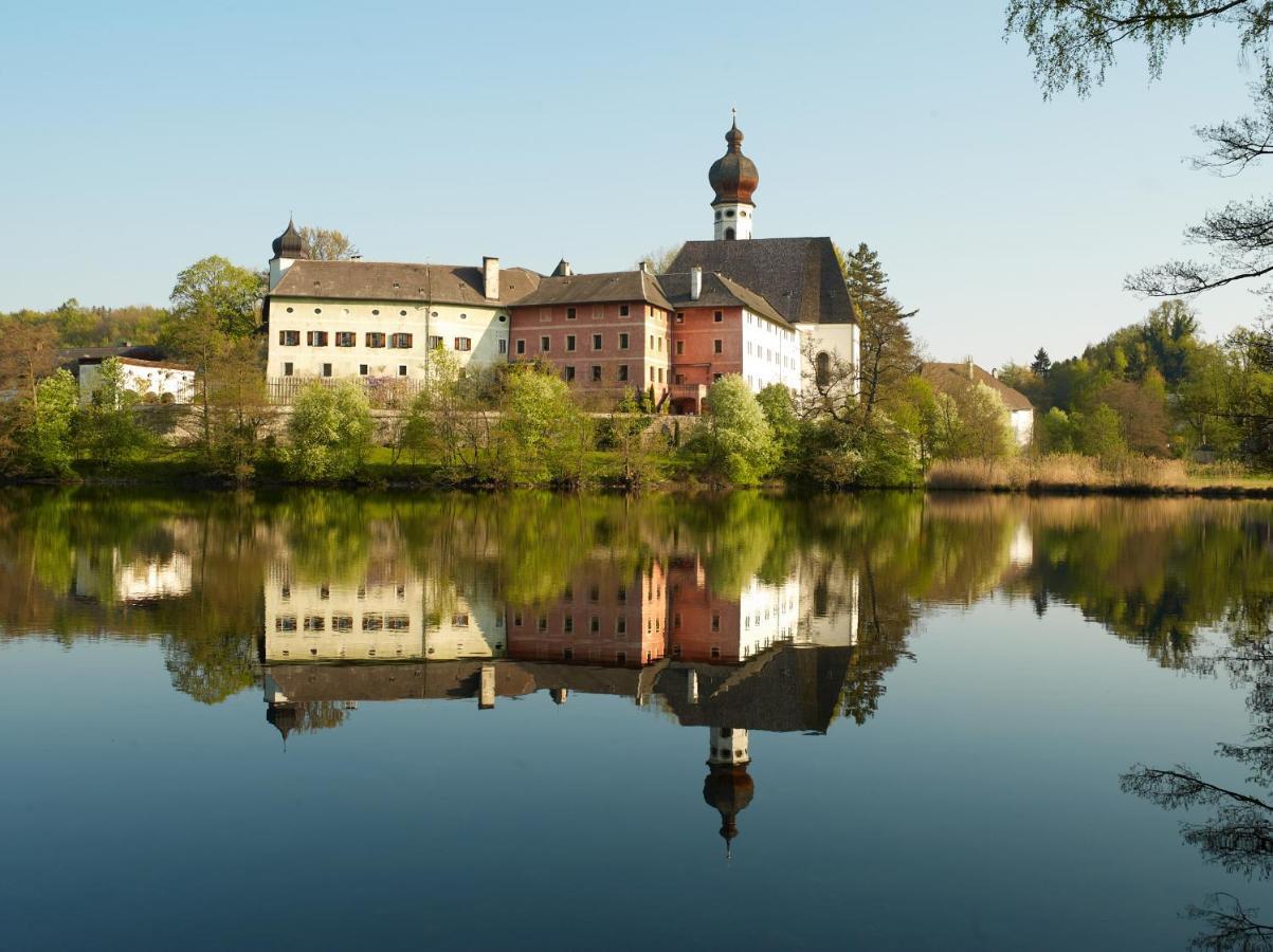 Klosterwirt Hoeglwoerth Anger Exterior photo